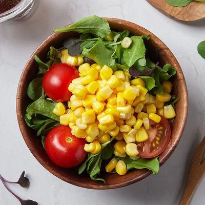 चीनी में जैविक डिब्बाबंद स्वीट कॉर्न